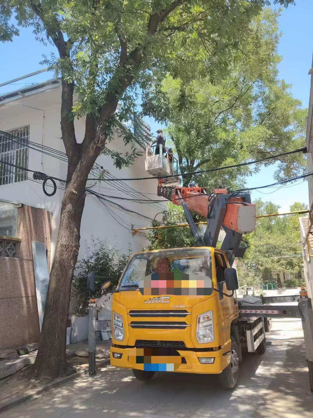 永登县高空作业车能吊装重物吗？最大承载多少公斤？